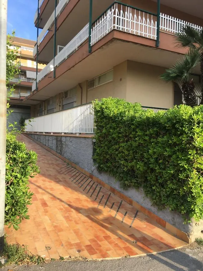 Apartament Monolocale Via Nervia Ventimiglia Włochy